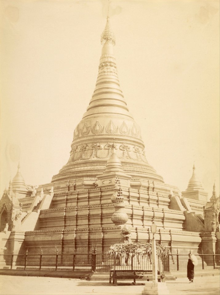 Felice Beato (British, born Italy - Eindawya Pagoda - Mandalay - Google Art Project