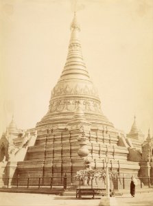 Felice Beato (British, born Italy - Eindawya Pagoda - Mandalay - Google Art Project
