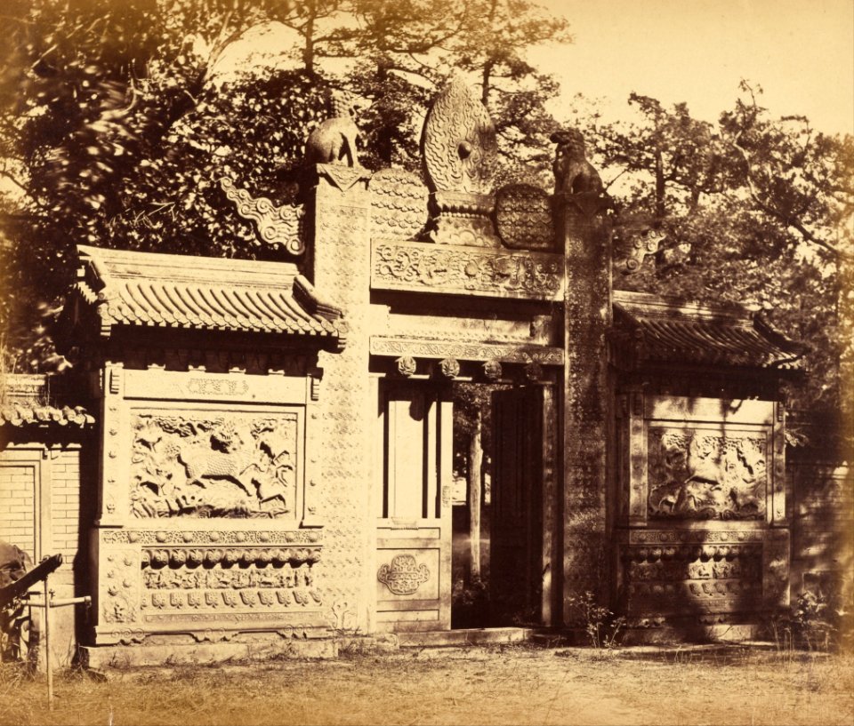 Felice Beato (British, born Italy - Exterior of the Tomb Depot, near Pekin, October 1860 - Google Art Project