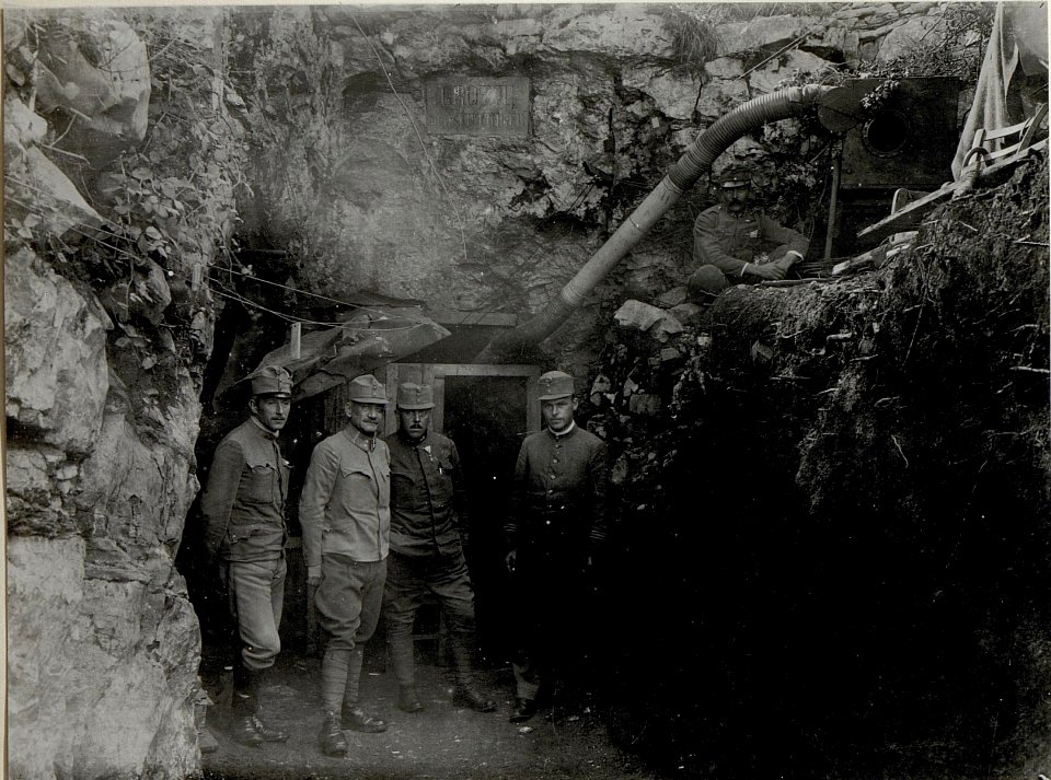 Fellniger Grotte des I.R.30 (BildID 15547459)