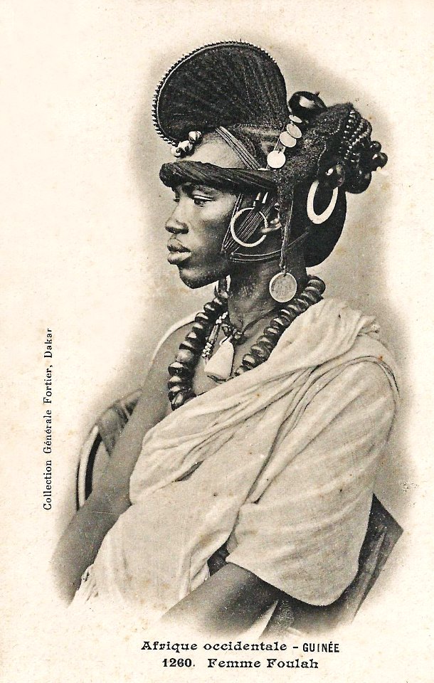 Femme Foulah (profil) (Guinée)