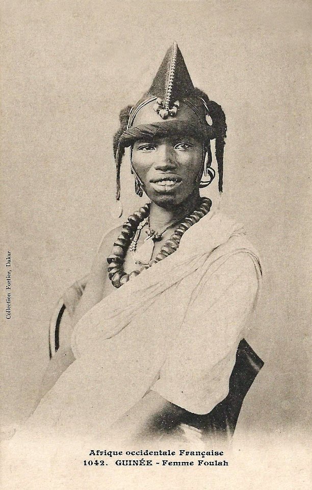 Femme Foulah (face) (Guinée)