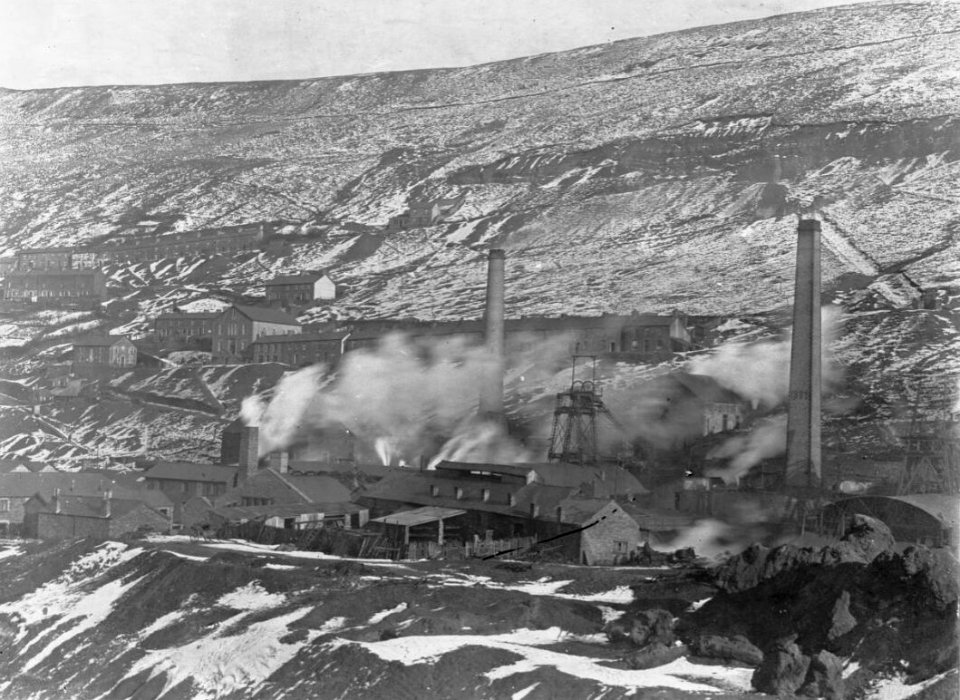 Ferndale Colliery in the snow (4786012)