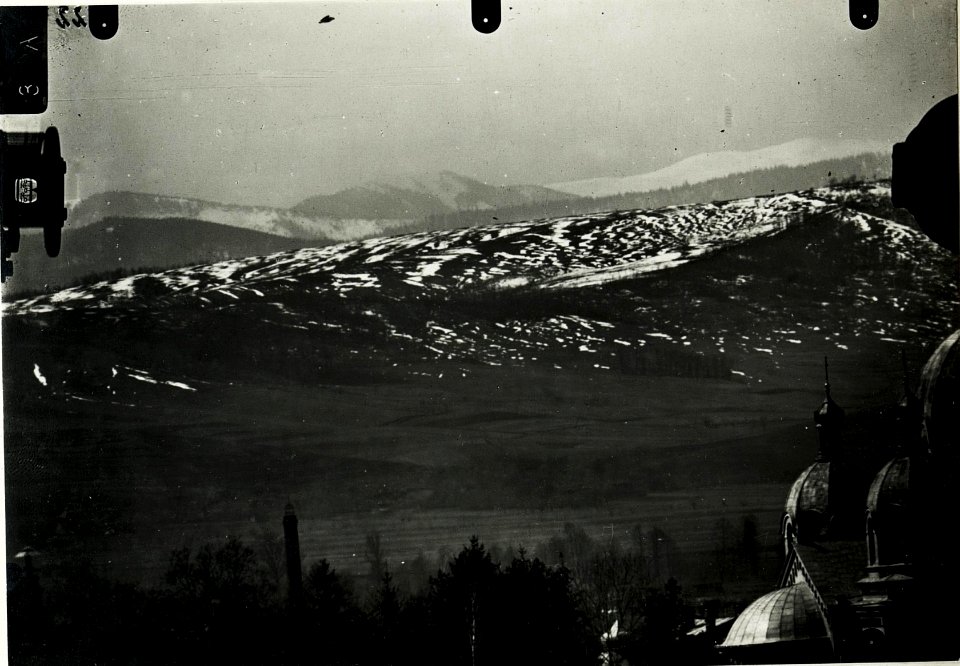 Fernaufnahme der Siwula von Bania aus, 30.April 1917. (BildID 15590534)