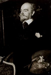 Gabriel Ferrier (15395887216) (cropped)