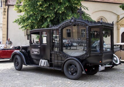 Funeral coffin transport oldtimer photo