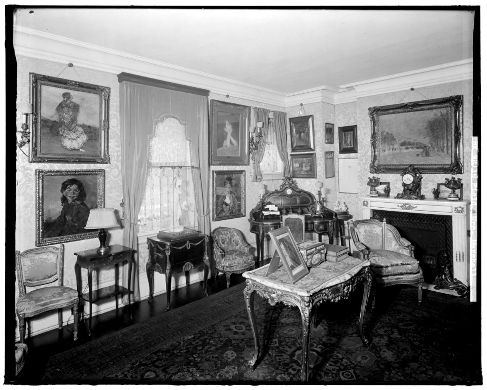 FIELD, MARSHALL, MRS. HOME, INTERIOR LCCN2016861825