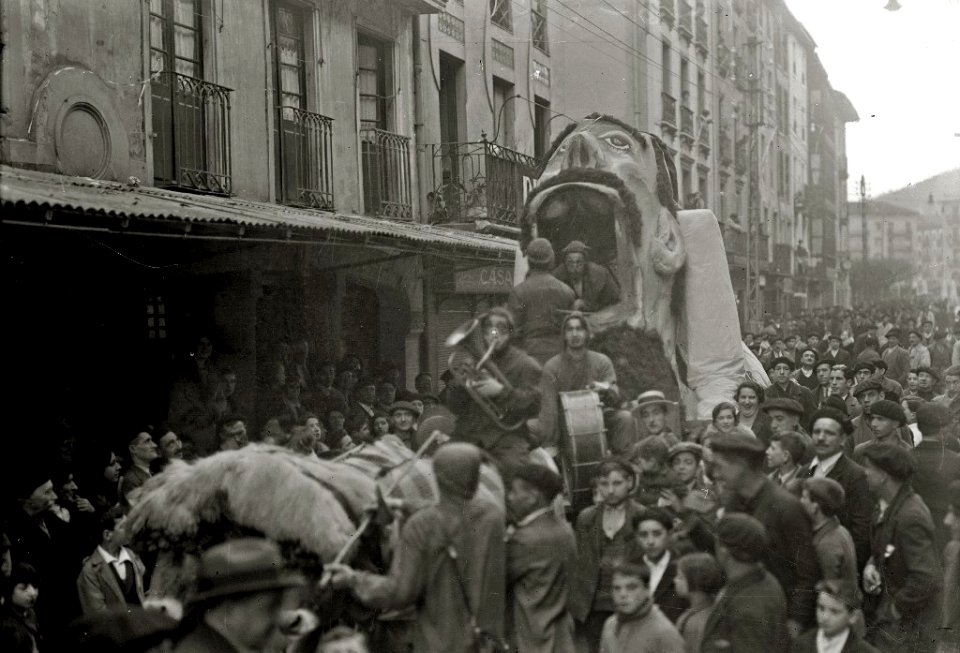 Fiestas del carnaval en Tolosa (3 de 18) - Fondo Car-Kutxa Fototeka