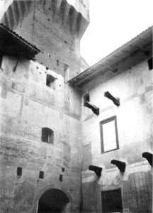 Fig 102, castello di briona, torre del cortile, p194, foto nigra, nigra il novarese