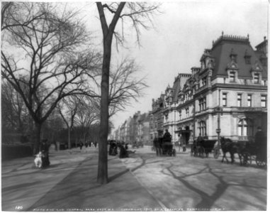 Fifth Ave. and Central Park, East, New York City LCCN2002711796