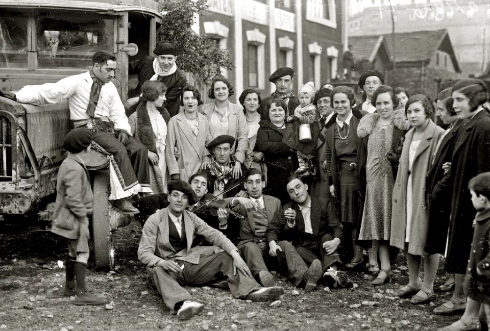 Fiestas del carnaval en Tolosa (17 de 18) - Fondo Car-Kutxa Fototeka
