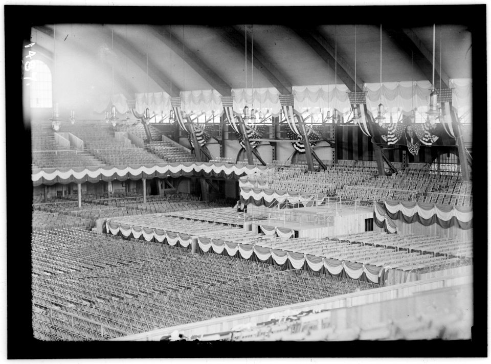 FIFTH REGIMENT ARMORY, BALTIMORE, MARYLAND. INTERIOR READY FOR DEMOCRATIC NATIONAL CONVENTION LCCN2016863905