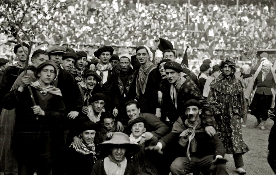 Fiestas de carnaval en Tolosa (12 de 22) - Fondo Car-Kutxa Fototeka