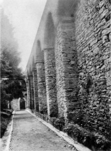 Fig 147, domodossola, castello matarella, cinta del sec XV, p225, foto Nigra, nigra il novarese