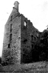 Fig 22, casa forte di pontemaglio, angolo nord est, p141, foto nigra, nigra il novarese copia copia