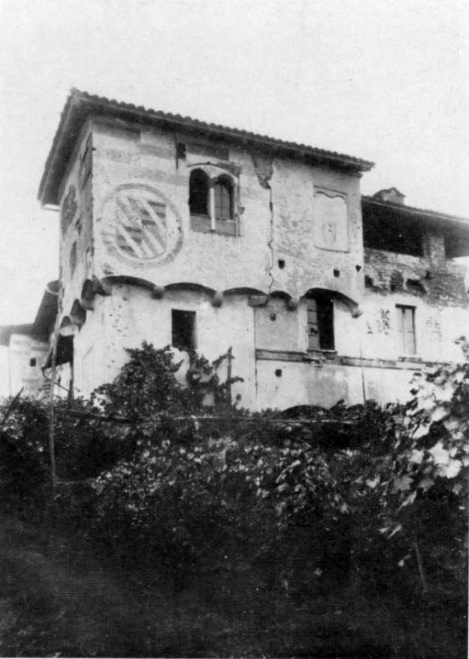 Fig 129, castello di pombia del sec XVI, fronte a mezzodi, p212, foto nigra, nigra il novarese