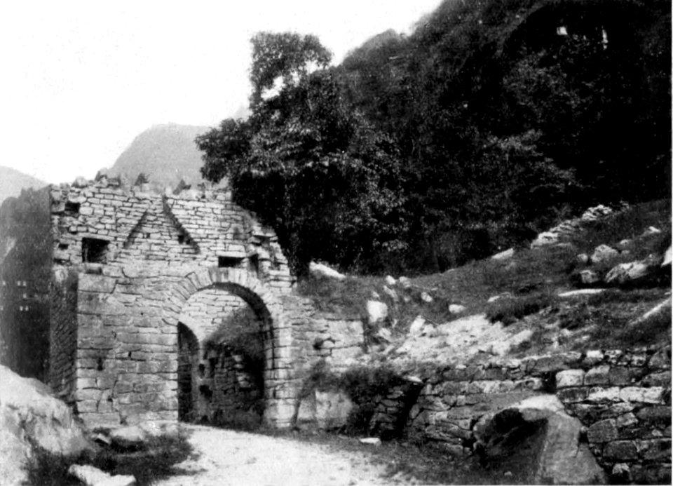 Fig 33, sbarramento a croveo, fronte a levante, p147, foto nigra, nigra il novarese