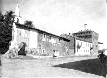 Fig 71, castello di vicolungo, fronte sud, p174, foto nigra, nigra il novarese