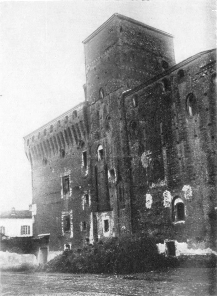 Fig 82, castello di castellazzo, torre d ingresso, p181, foto nigra, nigra il novarese