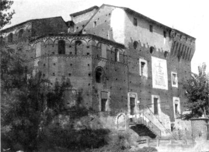 Fig 83, castello di castellazzo, angolo sud ovest, p182, foto nigra, nigra il novarese