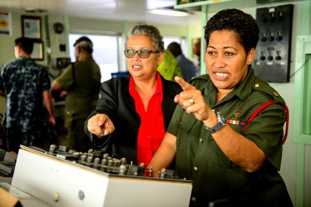 Fiji military tour USNS Mercy during Pacific Partnership 2015 150610-N-TQ272-114