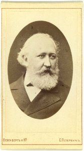 Filipp Vasile̦vich Ovsi︠a︡nnikov, head-and-shoulders portrait, facing right LCCN99615554