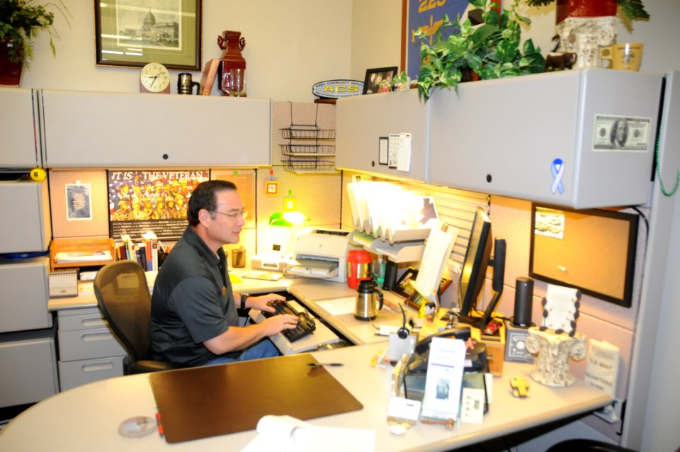 Financial readiness training provides peace of mind to Soldiers, spouses (7825455350)