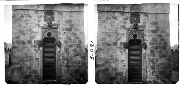 Finestral del terrat de la torre Brossa Malet de Sant Gervasi