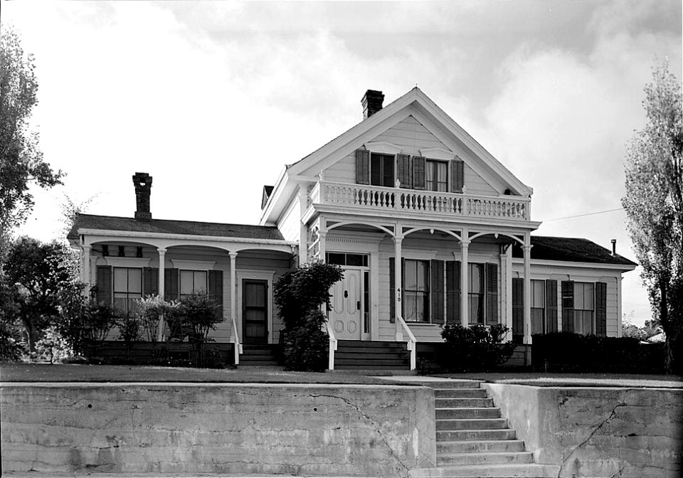 Finch-Fleischer House (Monterey, CA)