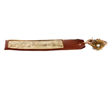 Fingerring av guld med emalj och topas samt intyg, 1700-tal - Hallwylska museet - 110320 photo