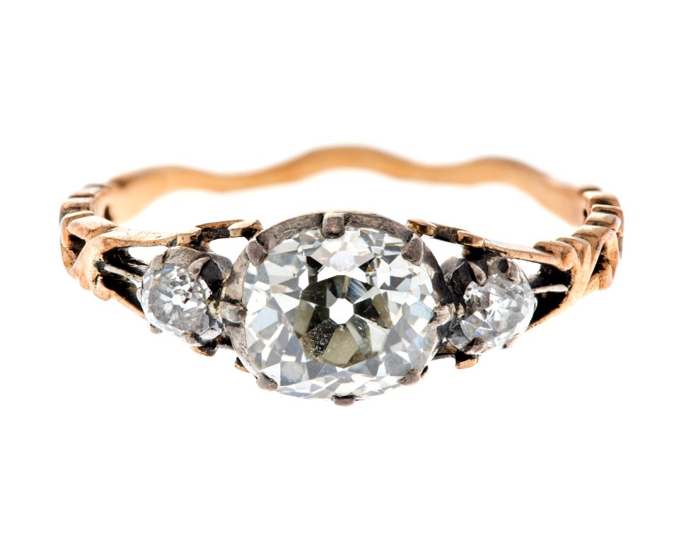 Fingerring av guld med briljanter, 1800-talets slut - Hallwylska museet - 110165