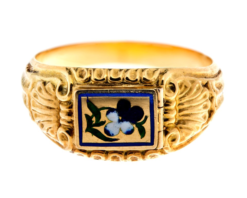 Fingerring av guld med emalj - Hallwylska museet - 110010