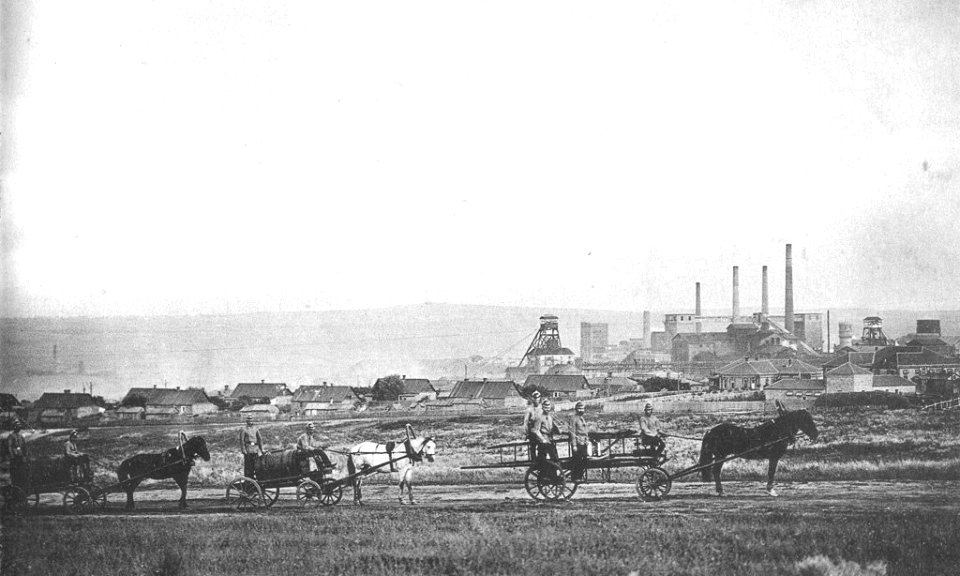 Fire engines in Kadievka