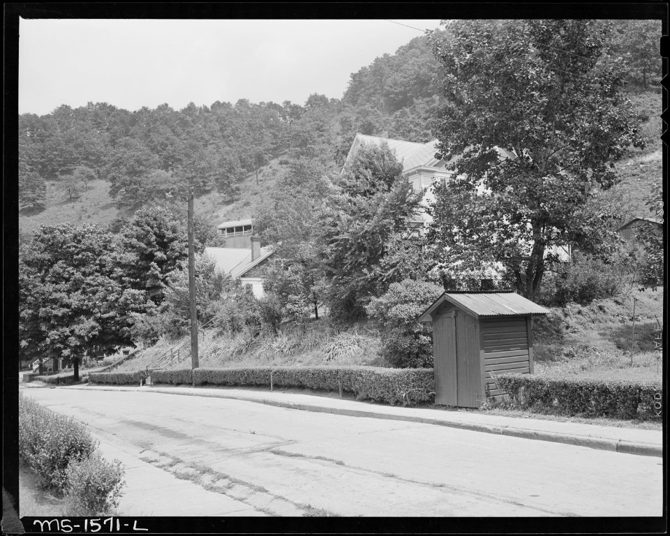Fire hose house. Hose houses and water plugs are located throughout the housing area. U.S. Coal and Coke Company... - NARA - 540860