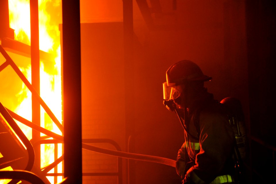 Firefighting drill 120412-N-TX154-129