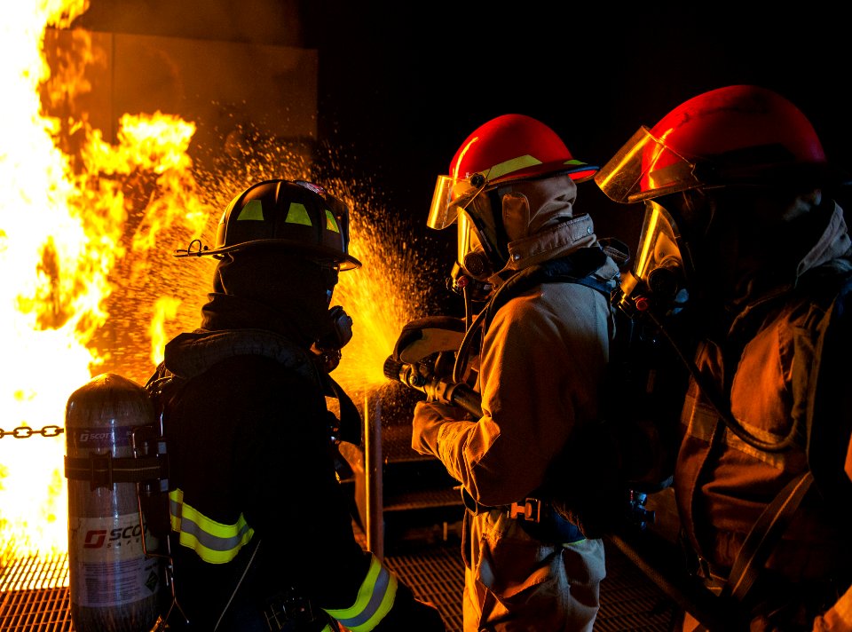 Firefighting evolution at Joint Base Pearl Harbor-Hickam 150317-N-WF272-322