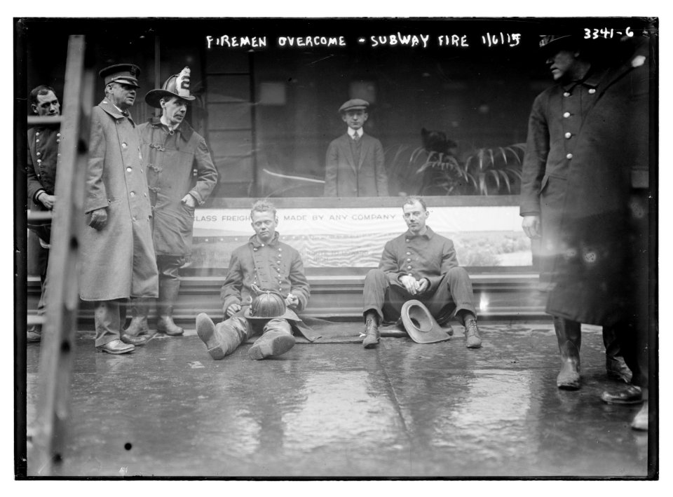 Firemen overcome - subway fire, 1-6-15 LCCN2014698151
