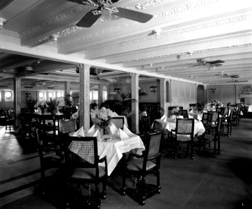 First Class Dining Saloon on the 'Essequibo' (1914) RMG G10975