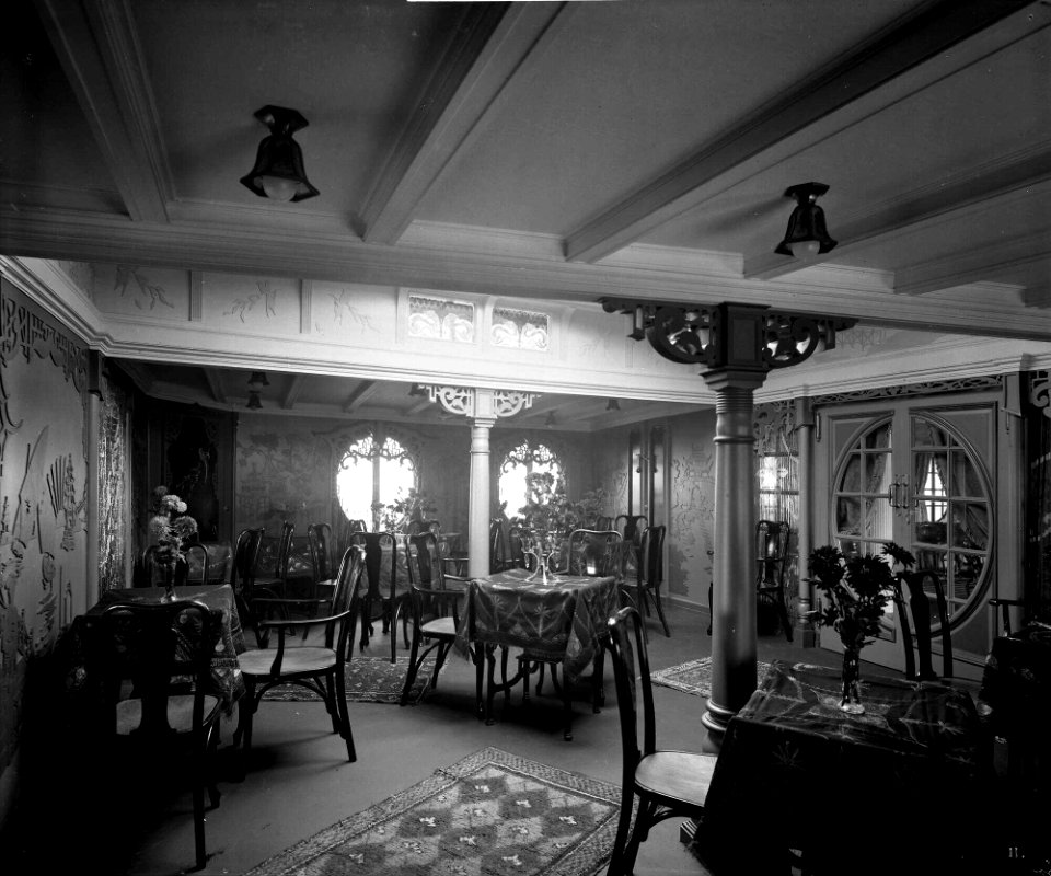 First Class Chinese Tea Room on the 'Ciudad de Buenos Aires' (1914) RMG G10971