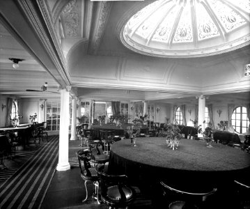 First Class Dining Saloon on the 'Ciudad de Buenos Aires' (1914) RMG G10970