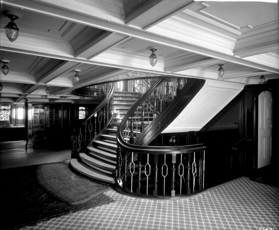 First Class Entrance on the 'Empress of Ireland' (1906) RMG G10653