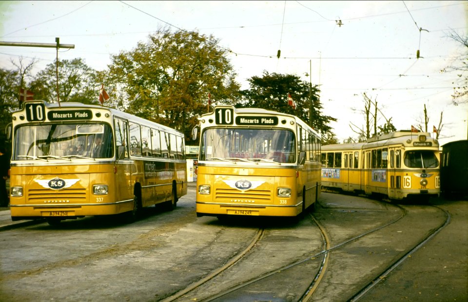 First day of Copenhagen bus line 10 at Emdrup Torv photo