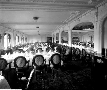 First Class Dining Saloon on the 'Balmoral Castle' (1910) RMG G10594