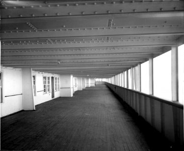 First Class Promenade on the 'Aquitania' (1914) RMG G10790