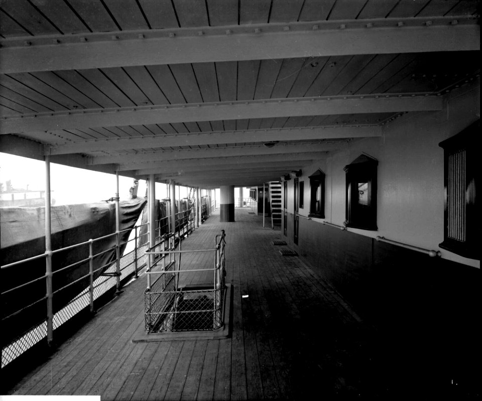 First Class Promenade on the 'Highland Piper' (1911) RMG G10675