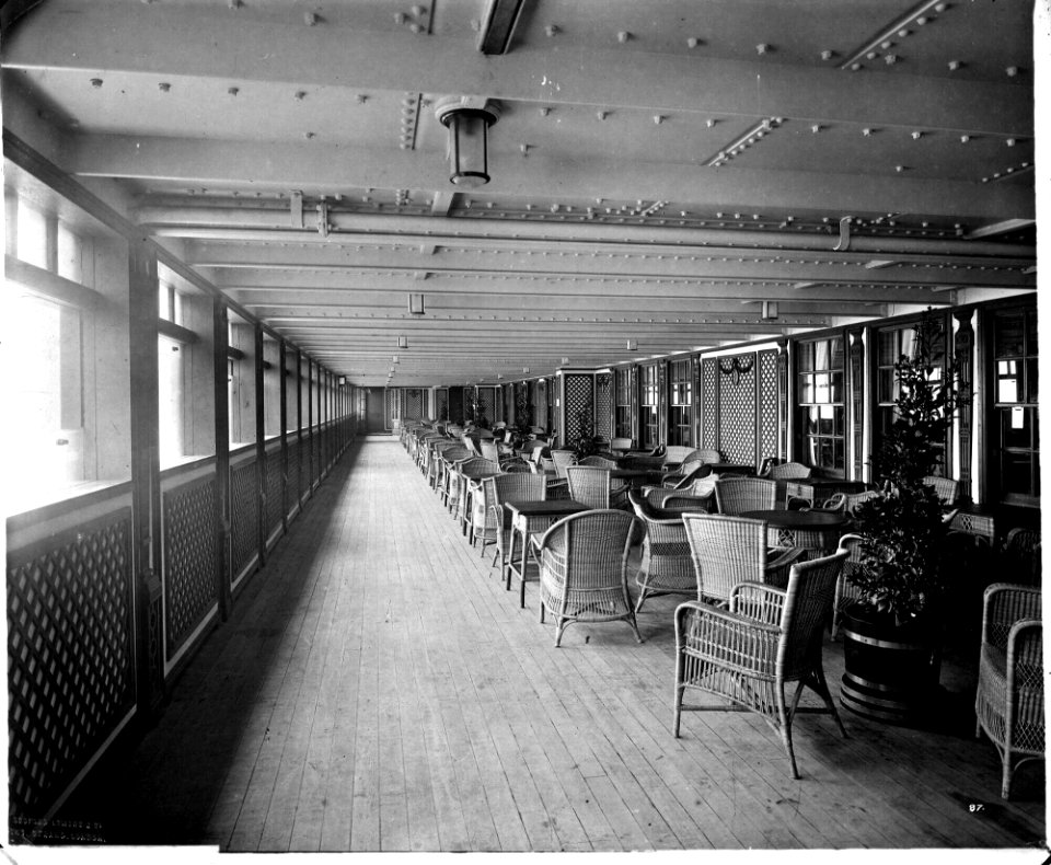 First Class Garden Lounge on the 'Aquitania' (1914) RMG G10871