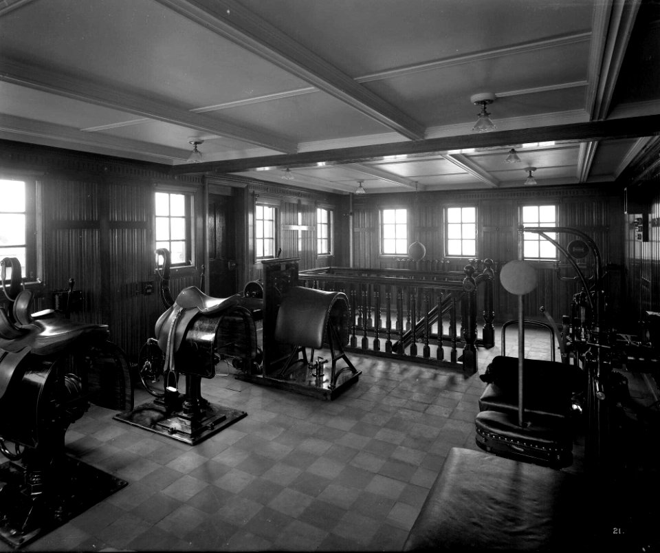 First Class Gymnasium on the 'Empress of Asia' (1913) RMG G10726