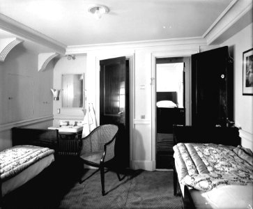 First Class suite on the 'Aquitania' (1914) RMG G10852