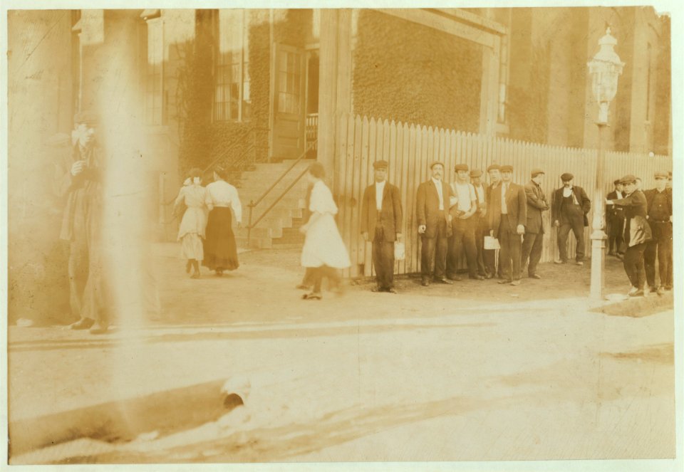 Going into the Butler Mills at 6-50 A.M. All went into work at North Gate beside office. Sixs (i.e., six) seemed under 14.) Witness R.K. Conant LOC nclc.02214
