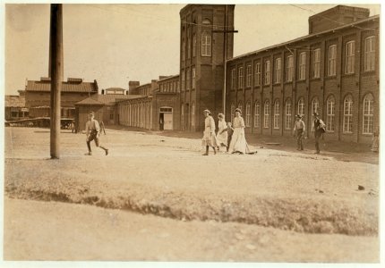 Going home from the Manchester Cotton Mill, Macon, Ga. Not allowed to photo inside. See photos 517 to 520. LOC nclc.01613
